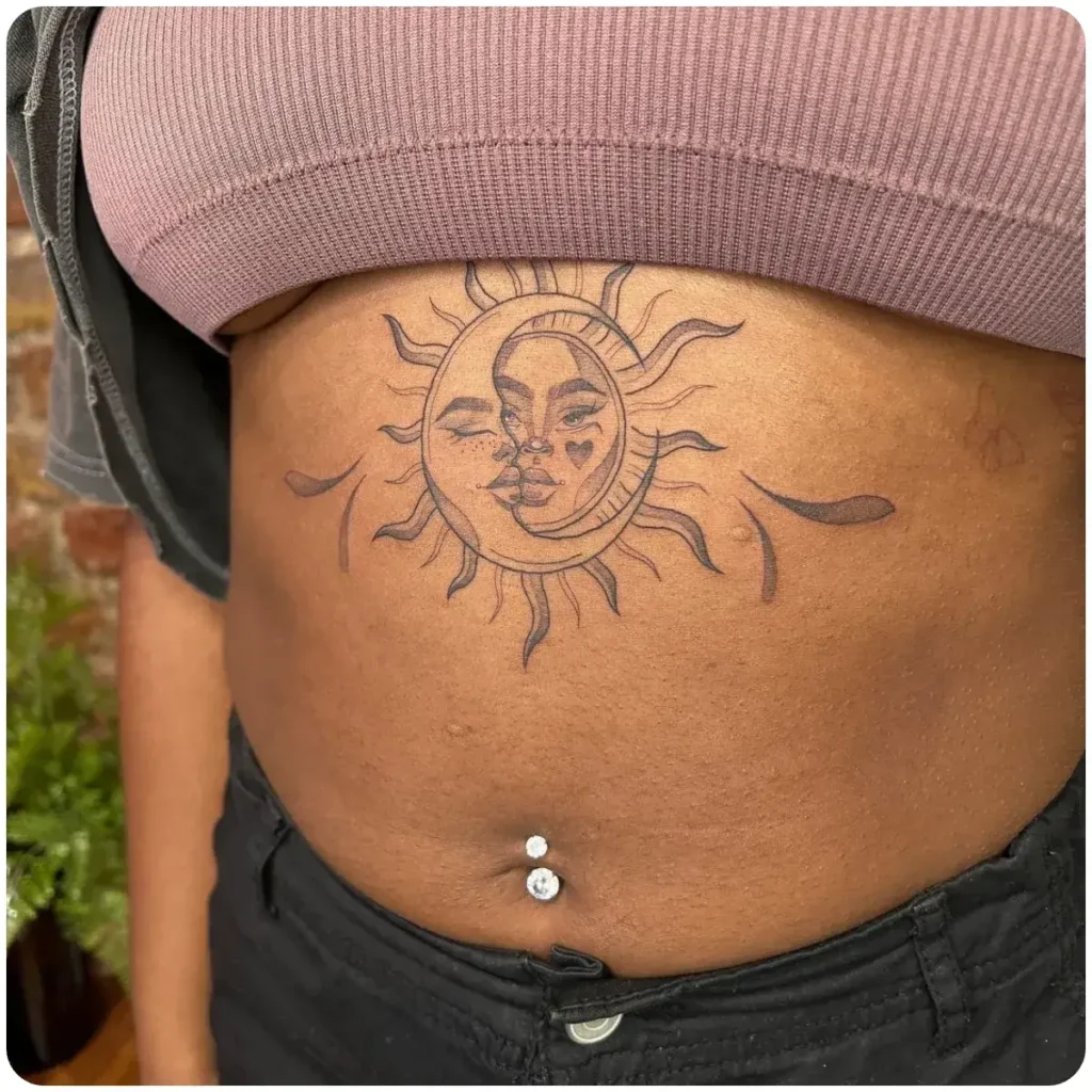 tatuaggi sole e luna pancia