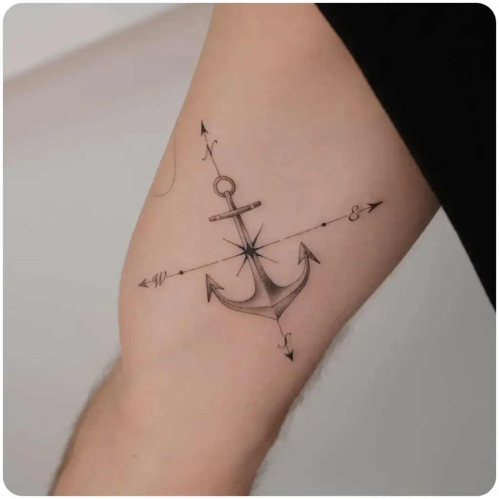 tatuaggio ancora minimal