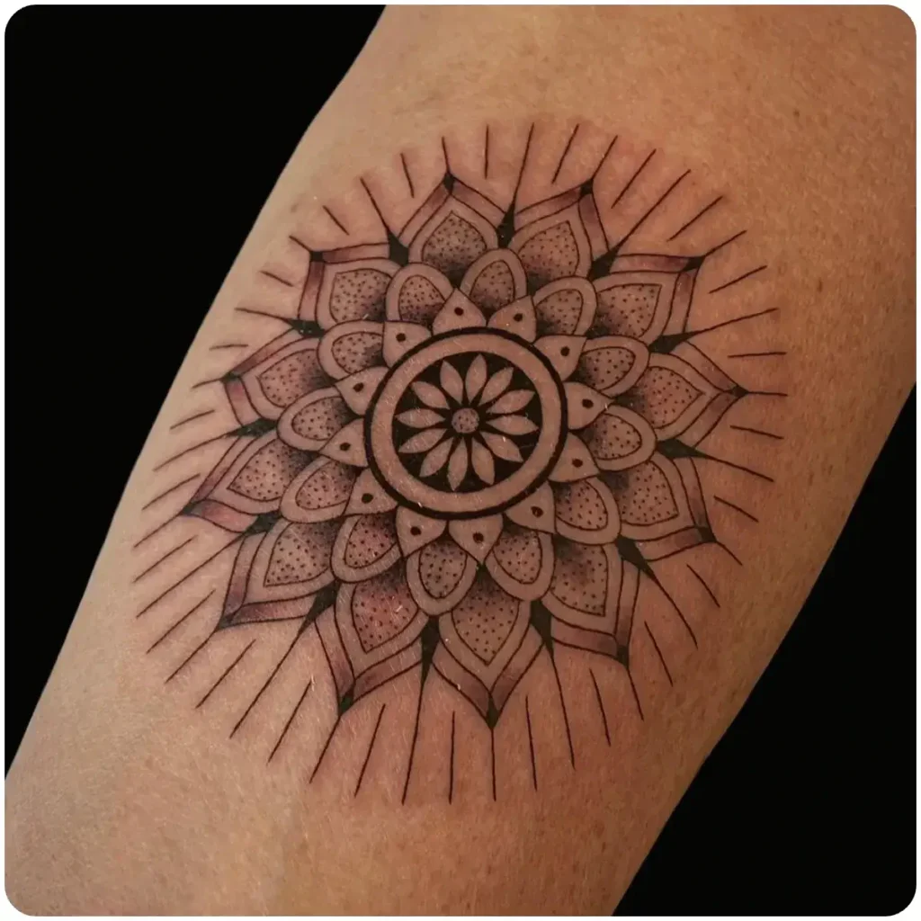 tatuaggio mandala piccolo