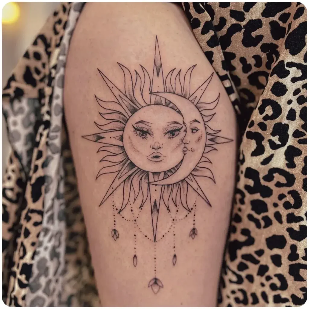 tatuaggio sole e luna donna