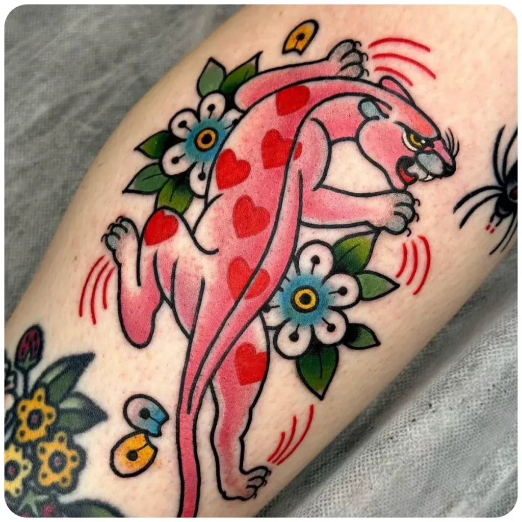 tatuaggio pantera rosa cuori