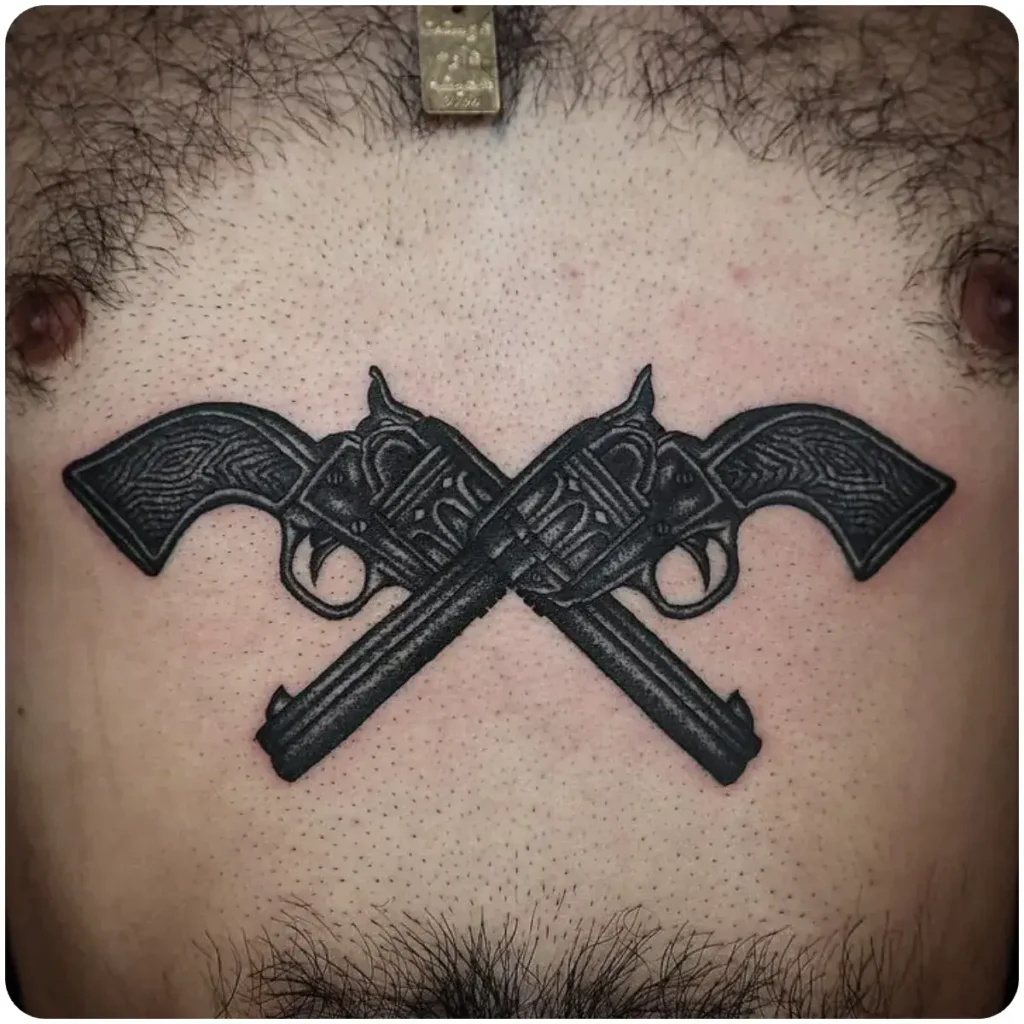 tatuaggio pistole incrociate