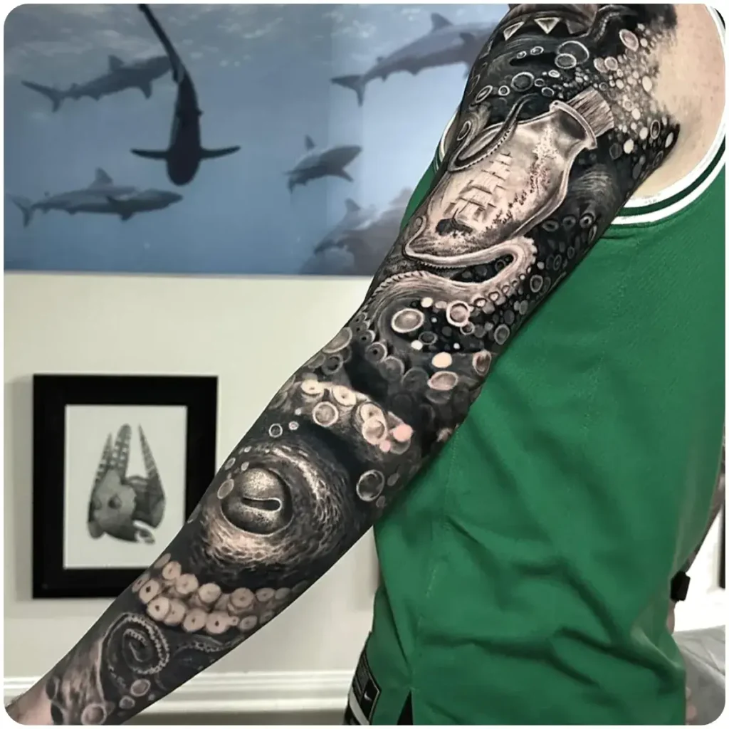 tatuaggio polipo braccio